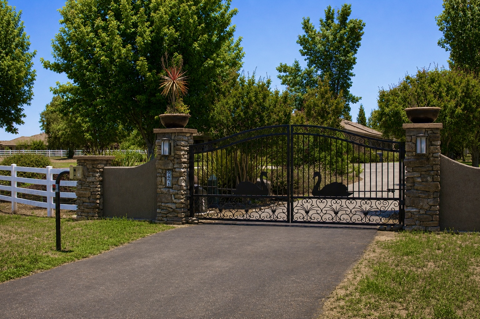 Custom automatic driveway gate installed by DC Controls in Sacramento